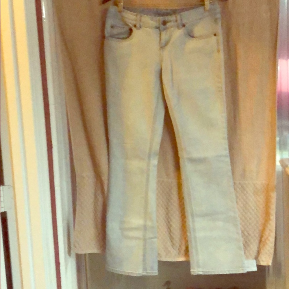 Women’s jeans